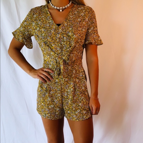 Romper - Picture 2 of 3